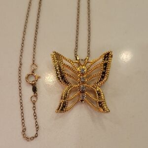 Elegant Gold Butterfly Pendant Necklace